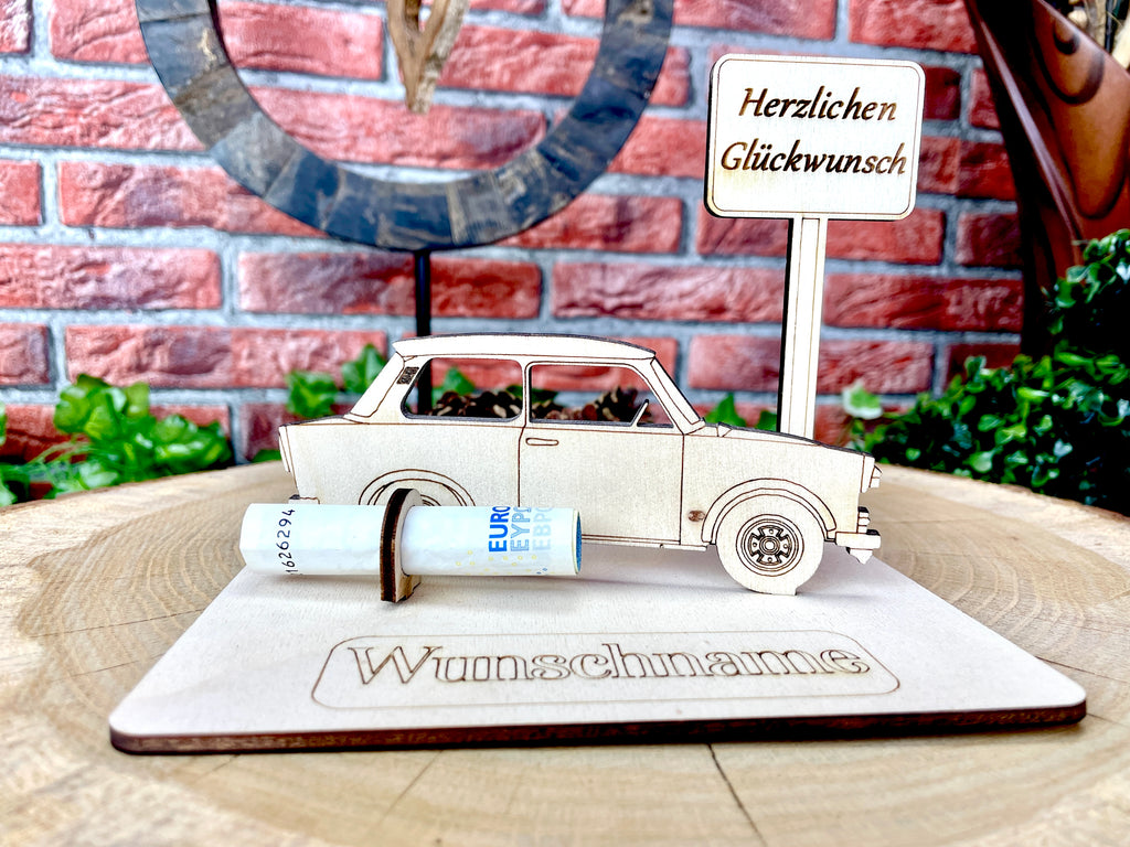 Trabant – Liebevolles Ostfahrzeug-Geldgeschenk aus Holz mit deinem Wunschtext Geld Karte Box Männergeschenk Holzschild zum Verschenken