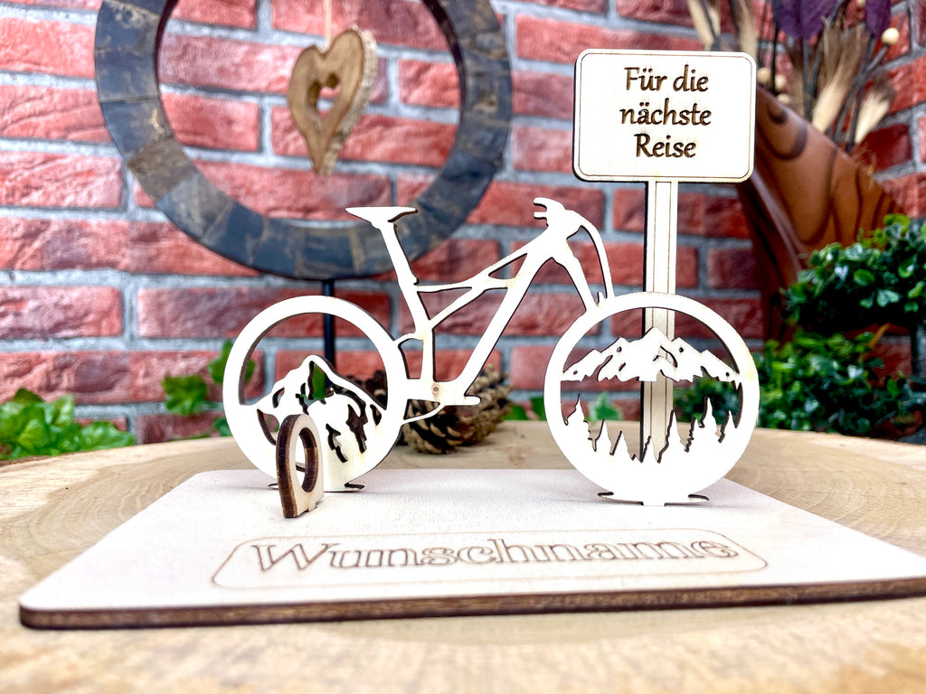 Fahrrad Persönliches Mountainbike Geldgeschenk mit Bergmotiven aus Holz - Individuell mit Wunschtext. Geschenkideen Schilder Bild #1