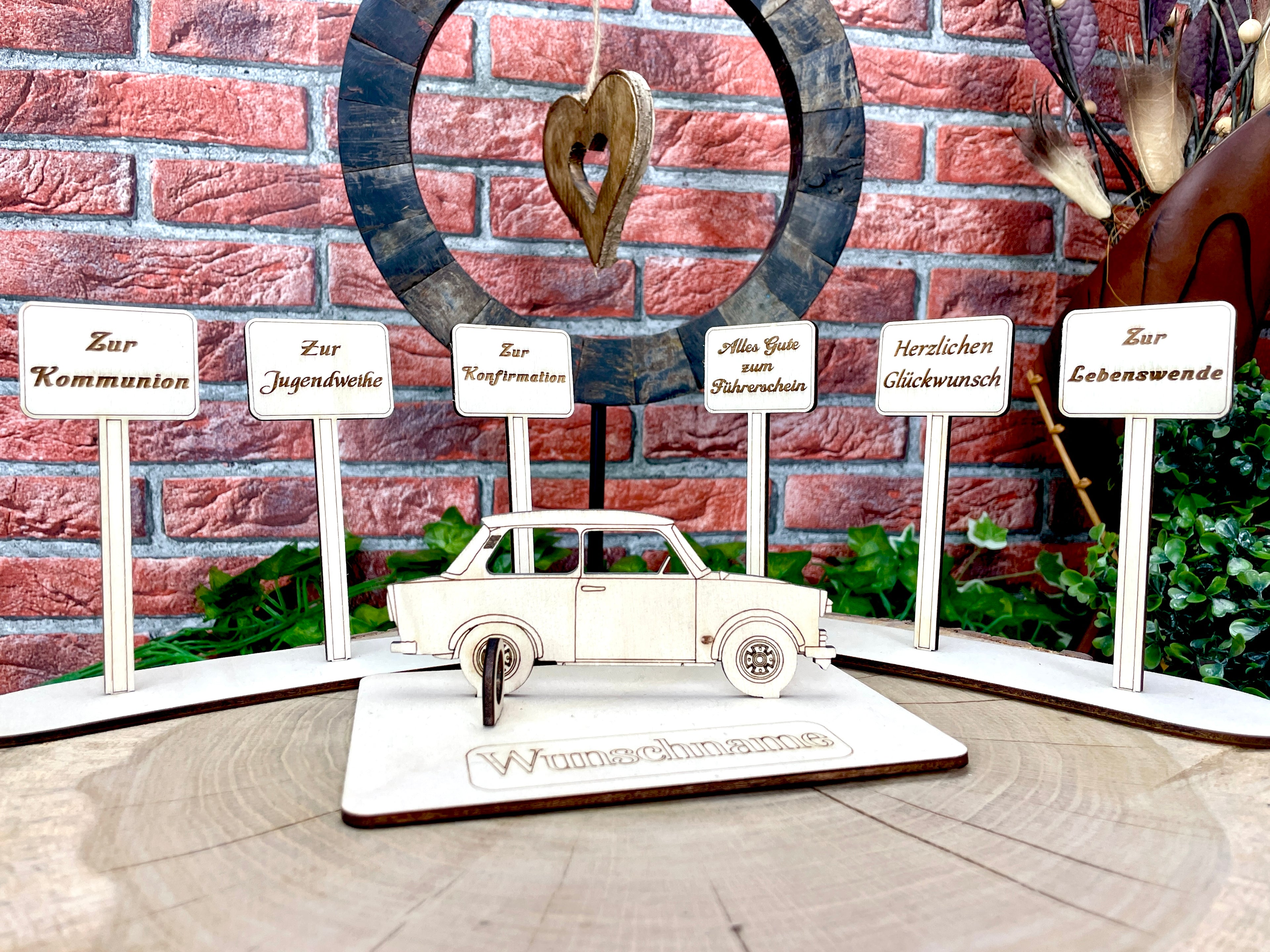 Trabant – Liebevolles Ostfahrzeug-Geldgeschenk aus Holz mit deinem Wunschtext Geld Karte Box Männergeschenk Holzschild zum Verschenken
