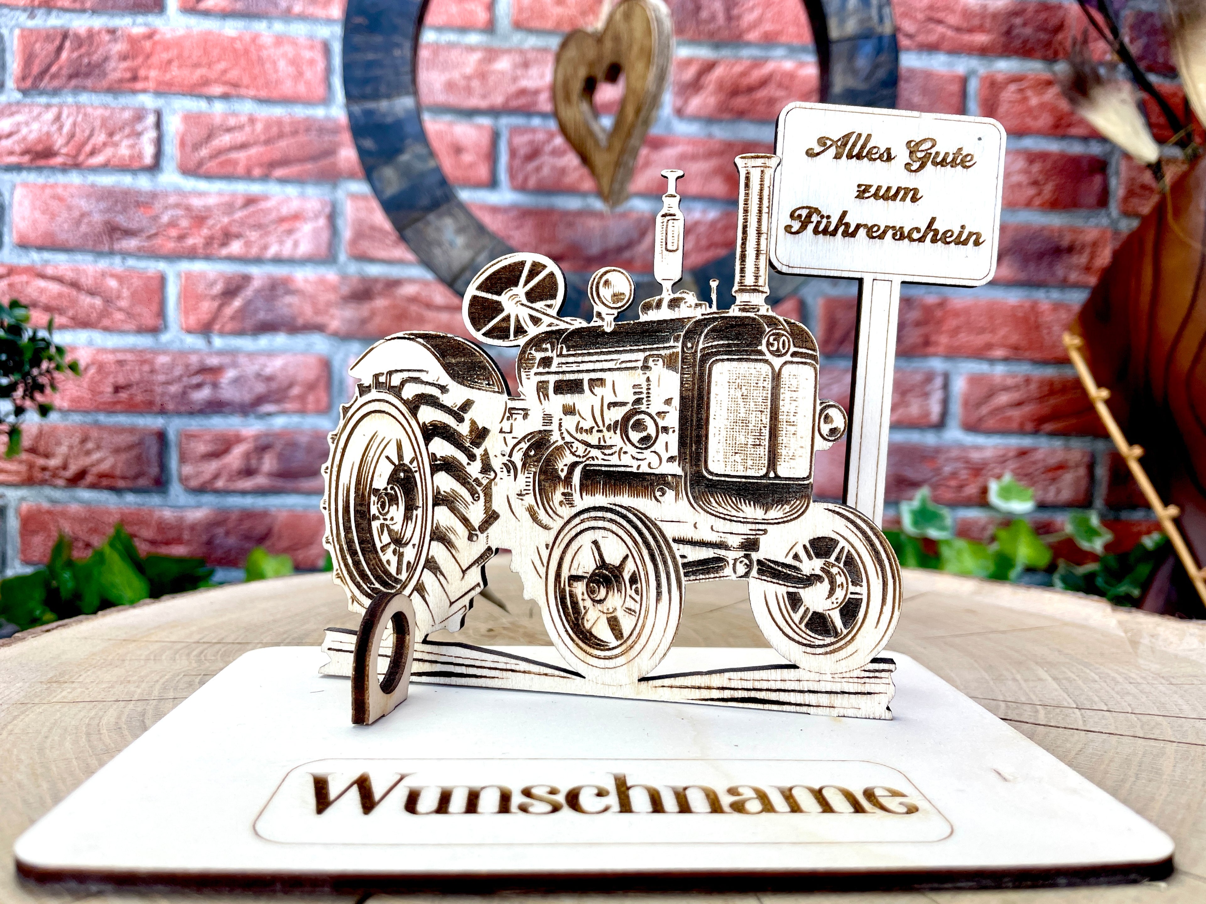 Traktor– Liebevolles Schlepper Geldgeschenk aus Holz mit deinem Wunschtext Geld Karte Box Männergeschenk Holzschild zum Verschenken Bulldog