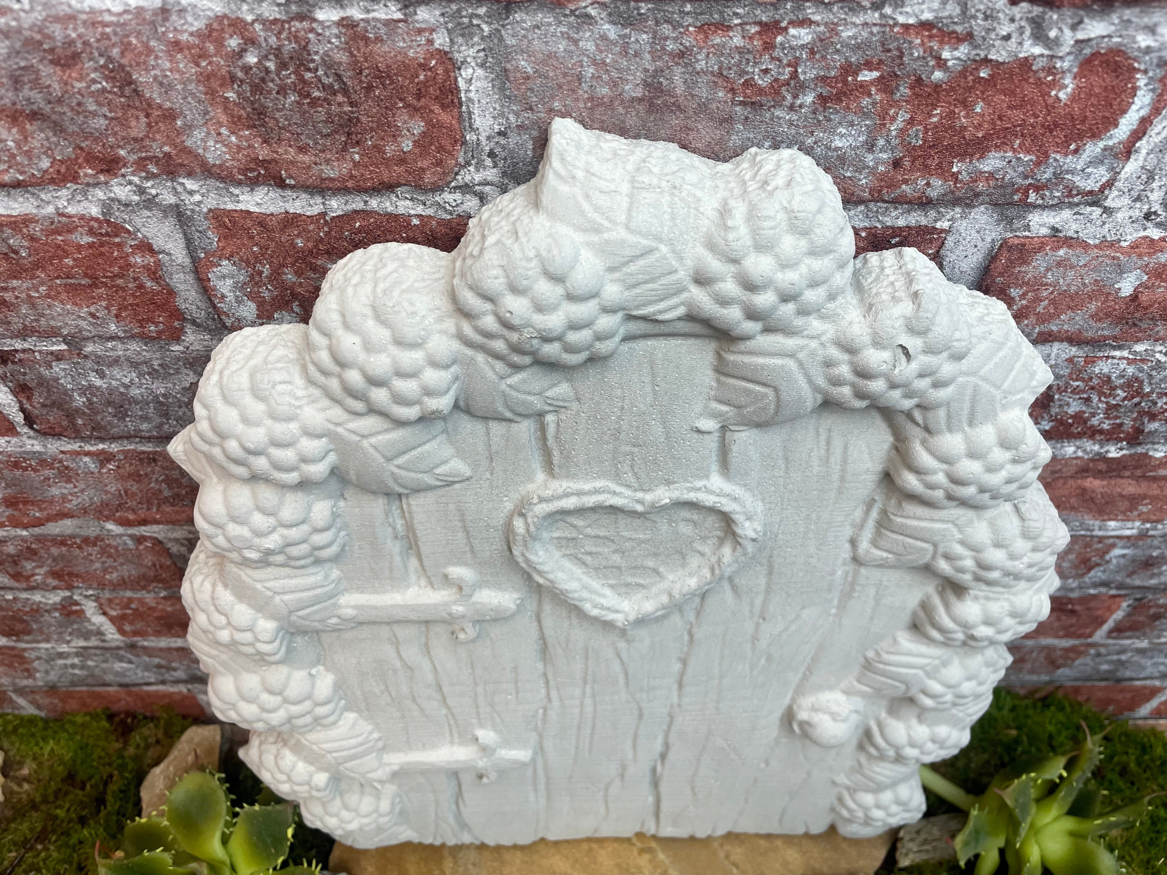Wichteltür aus Stein Wichtelgeschenk Ideen Hobbit Tür Herz Elfentür Zwergentür Lichtgrau Garten deko Garten Teich