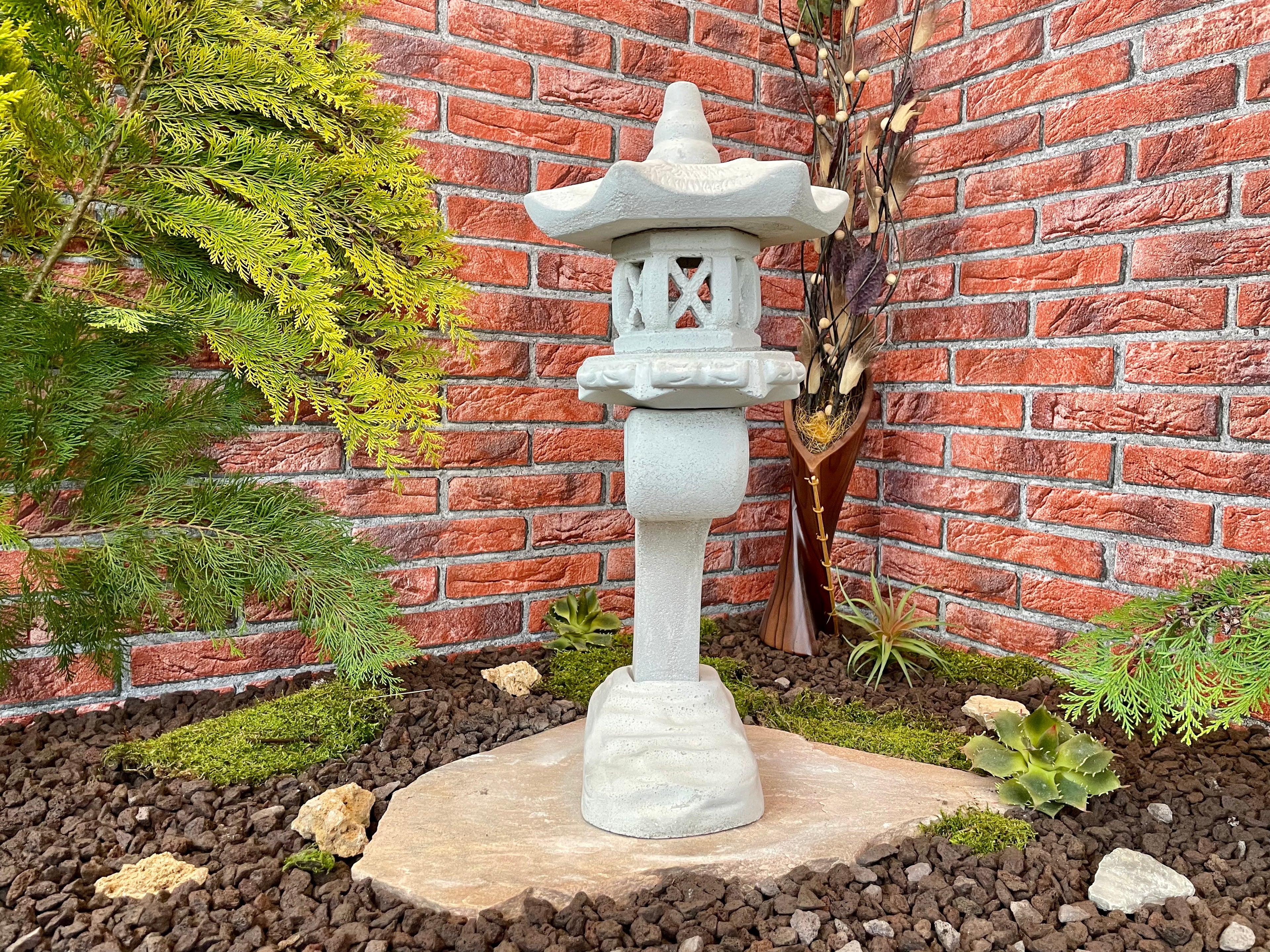 Japanische Steinlaterne 2er Set Terrassendeko Ideen Teich Gartendeko Koi-Teich Garten gestallten Home deko Asiatisch Chinesische Deko Steine
