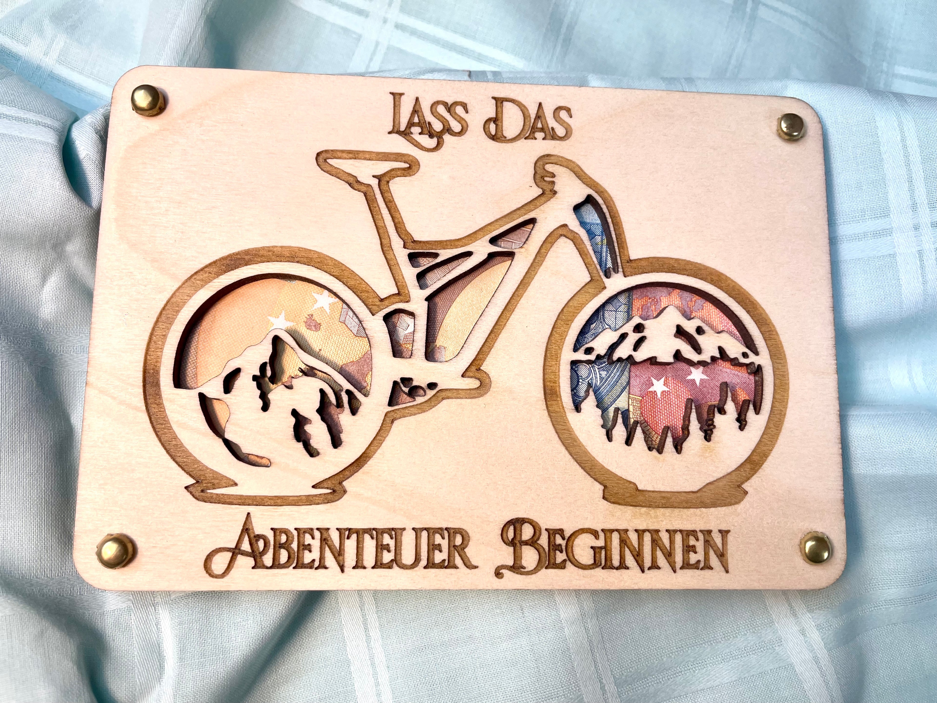 Geldgeschenk Fahrrad 'Lass Das Abenteuer Beginnen' Geschenkideen Holz Bilder Schilder Geburtstag Zur Erholung Bergliebe Outdoor Natur Wälder
