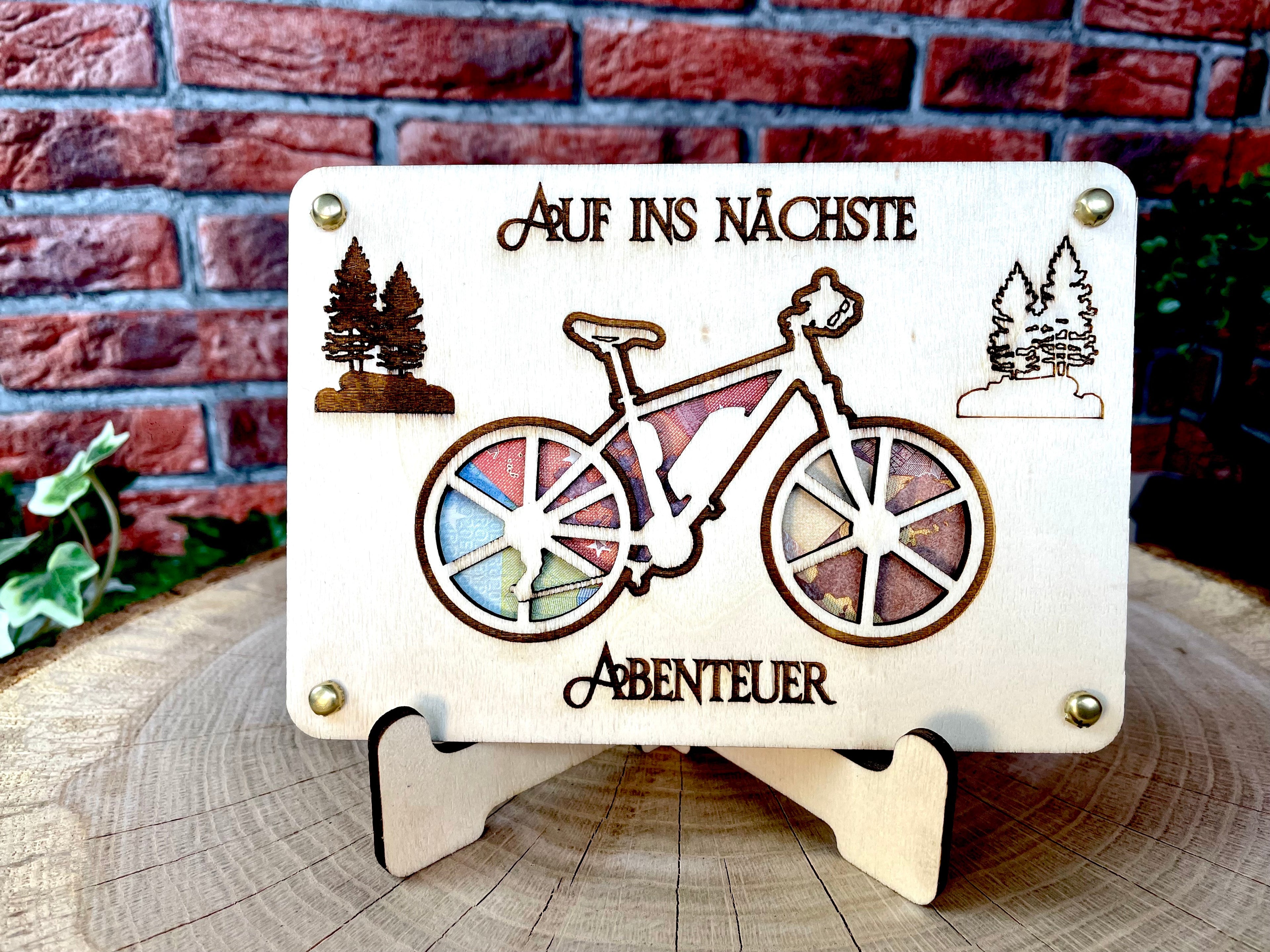 Geldgeschenk E-Bike 'Auf Ins Nächste Abenteuer' Geschenkideen Holz Bilder Schilder Geburtstag Zur Erholung Bergliebe Outdoor Natur Wälder