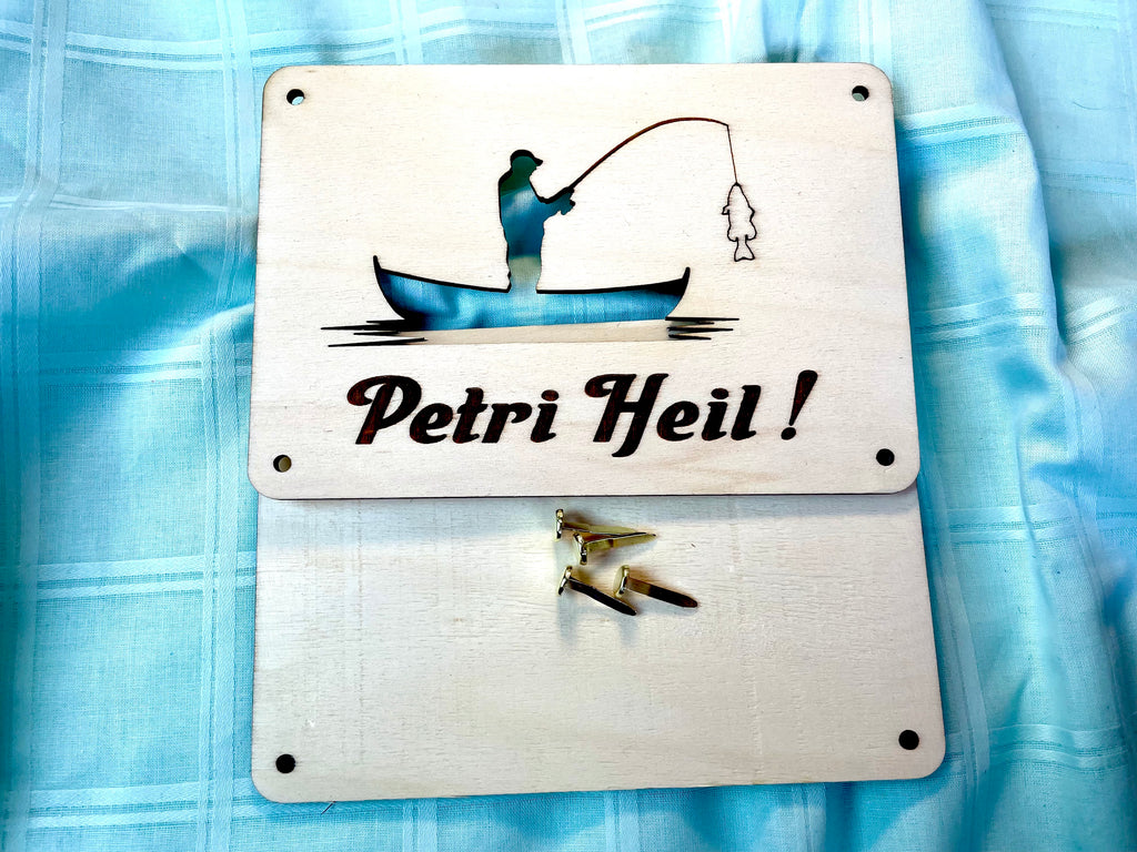 Geldgeschenk Angler 'Petri Heil!' Geschenkideen Holz Bilder Schild Design Angeln Fischen Outdoor Urlaub Erholung