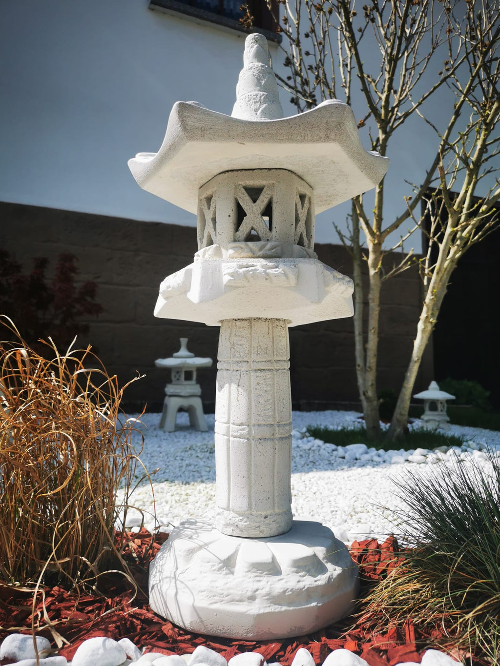 Asiatische Laterne 60cm Yukimi auf Konsole HK in Lichtgrau Gartenteich Terrasse Koi-teich Pagode Garten